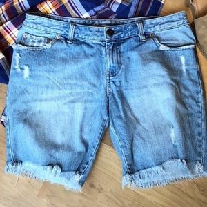 **SOLD** American Eagle Outfitters Jean Shorts
